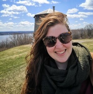 Meet your Posher, Caroline